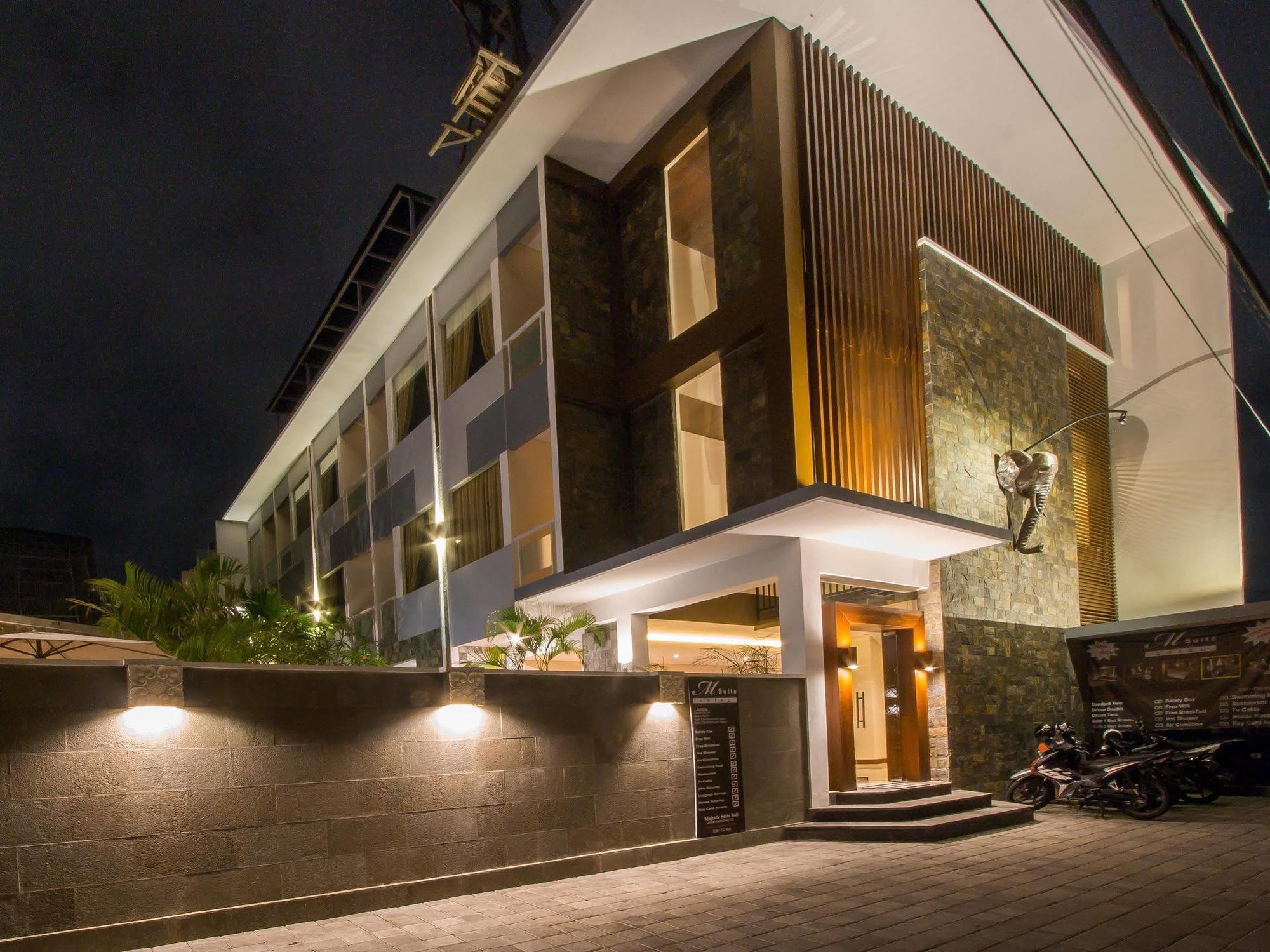 M Suite Bali Seminyak Extérieur photo