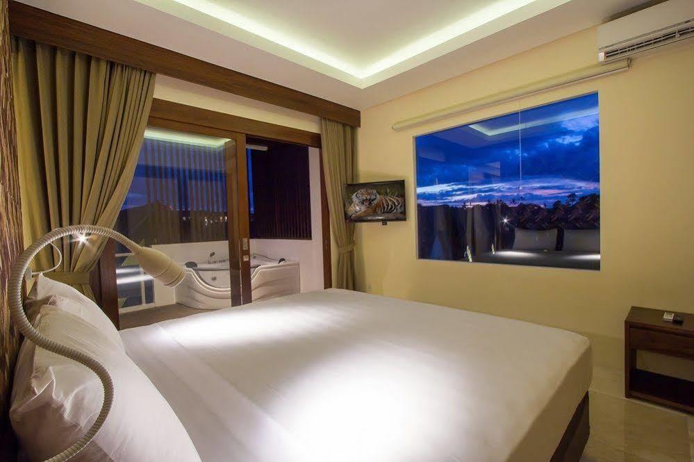 M Suite Bali Seminyak Extérieur photo
